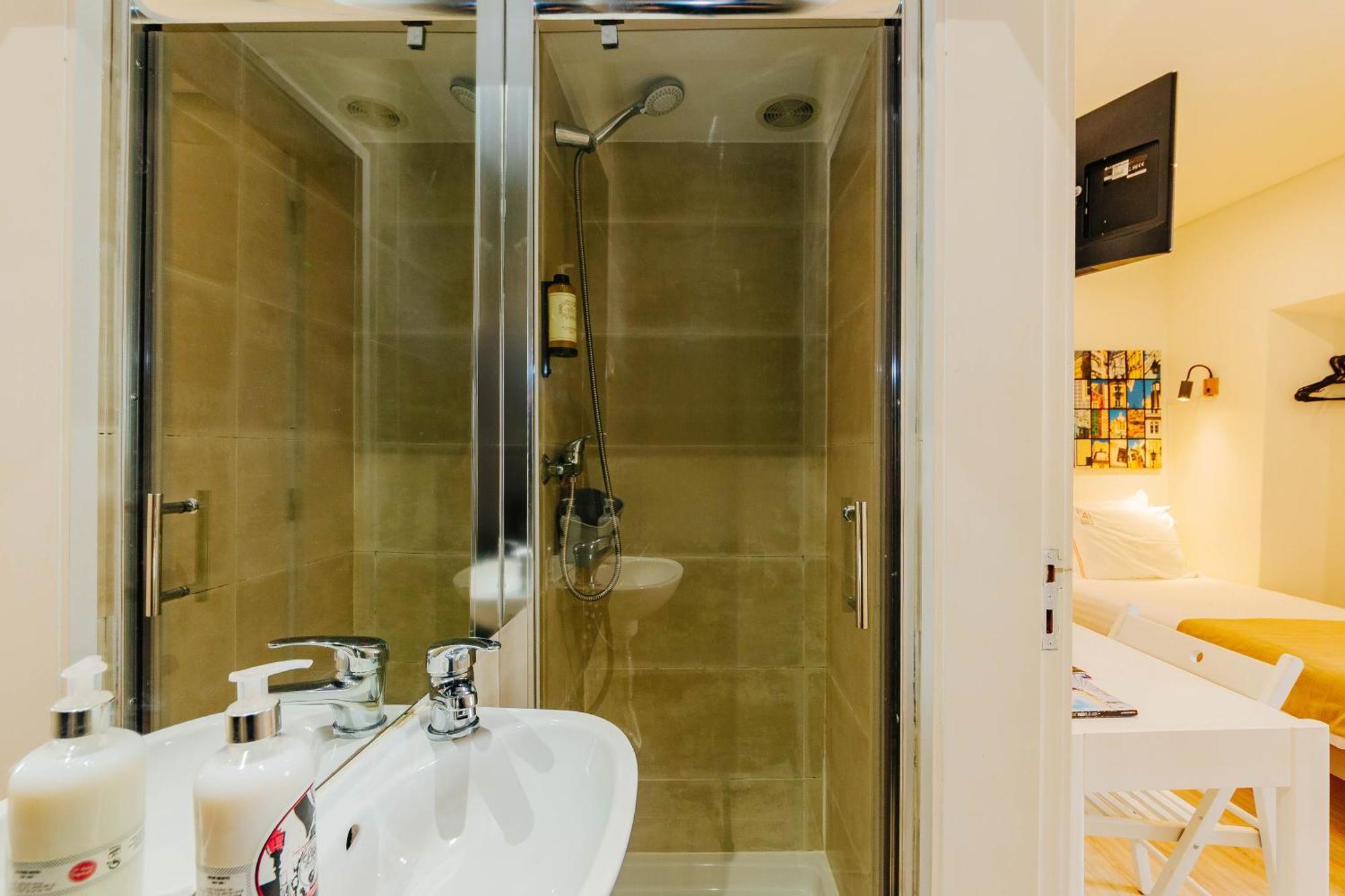 Rent4Rest Lisbon Downtown Tiny Studio Apartments Экстерьер фото